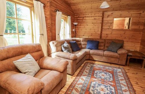 Kinnerton House | Dan Y Coed