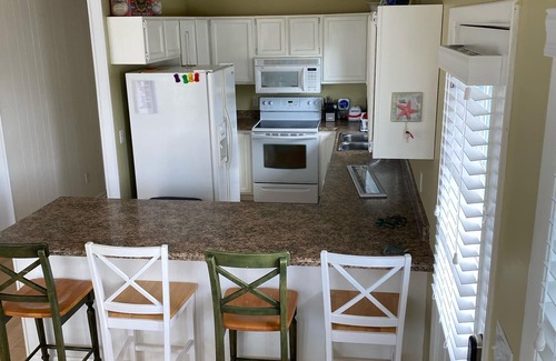 Surf City Cottage | “Dancin’ the Day Awave” in Surf City, NC