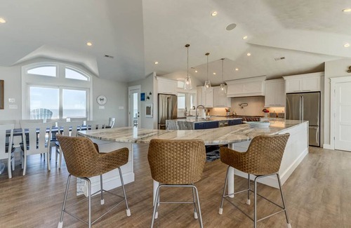 Sandbridge House | Dancing Dolphin | Oceanfront | Private Pool, Hot Tub