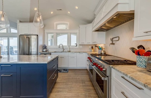 Sandbridge House | Dancing Dolphin | Oceanfront | Private Pool, Hot Tub