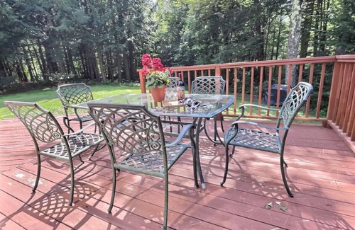 Killington House | DancingBears- 8BR, 2 Hot Tubs, 2 Homes, Game Room, AC!