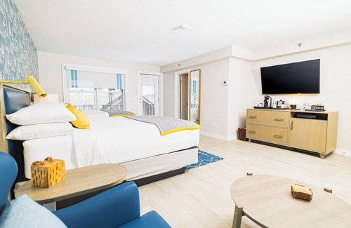 Port Jefferson Hotel | Danfords Hotel and Marina