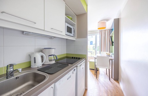 Courseulles-sur-Mer Apartment | Danou - Appartement avec Terrasse