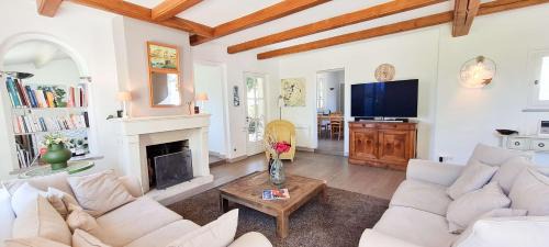 La Couarde-sur-Mer Villa | Dans le centre de la Couarde, superbe villa familiale