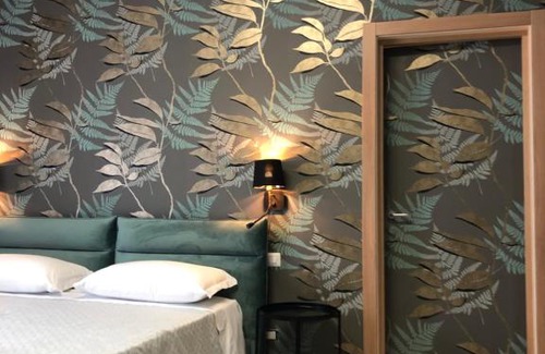 Bari City Centre House | Dante 11 Guesthouse - Junior Suite Noce by Apulia Accommodation
