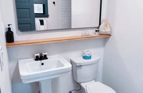 Nevada City Cottage | Daphne Cottage at Piety Hill Cottages