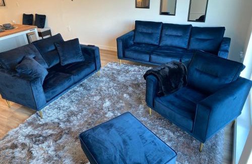 Sacramento Apartment | Dapper down