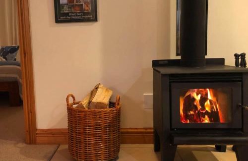 Martinborough Villa | Dara Vineyard Cottage