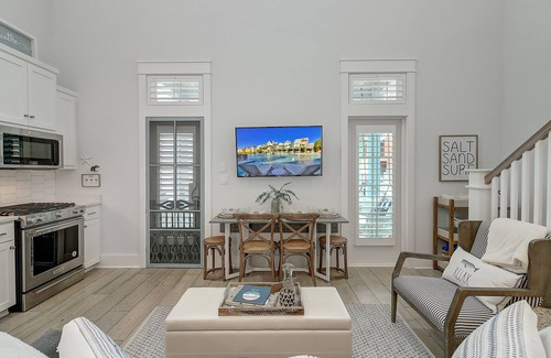 Cinnamon Shore Cottage | Darling Beach Cottage@Cinnamon Shore w/Access to Countless Amenities!