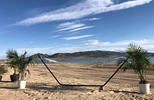 Juab County House | Darling remodeled trailer on private sandy beach