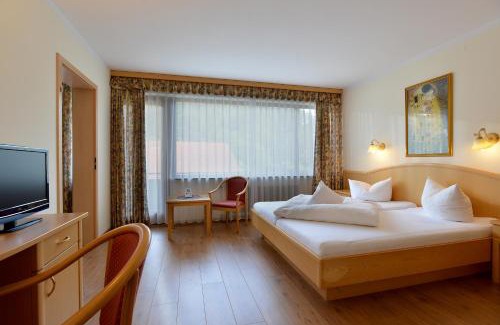 Scheffau am Wilden Kaiser Hotel | Das Alpin - Hotel Garni Guesthouse