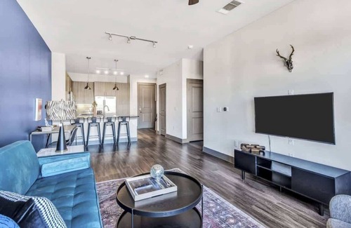 Plano Apartment | Dashing 1BR Suite | Pool, Parking + Gym I