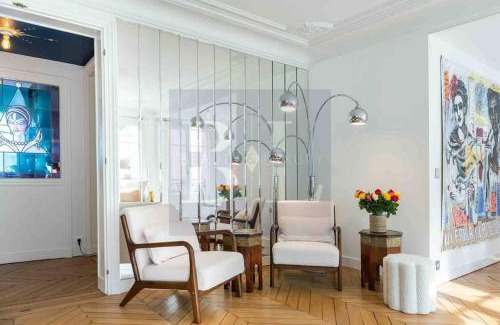 Quartier de la Monnaie Apartment | Dauphine Saint Germain 6th arr 2bedrooms