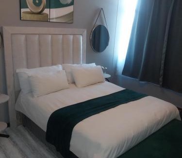 Berea House | Davenport square