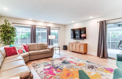 Davis Islands House | Davis Island Home with Lanai 3 Mi to Downtown Tampa