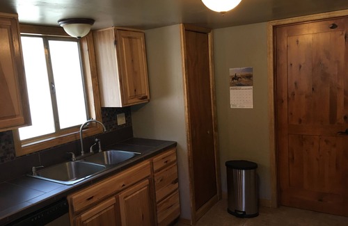 Cascade-Chipita Park Cabin | Dawson Creekside Cabin