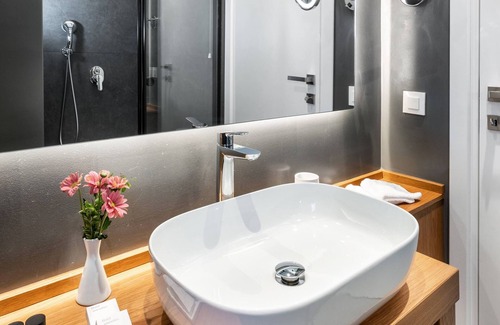 Patras Hotel | DAYS City Suites