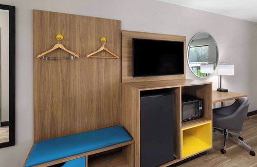 Lookout Valley Neighborhood Association Hotel | Days Inn by Wyndham Chattanooga Lookout Mountain West