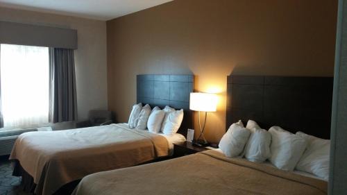 Grand Forks Hotel | Days Inn by Wyndham Columbia Mall