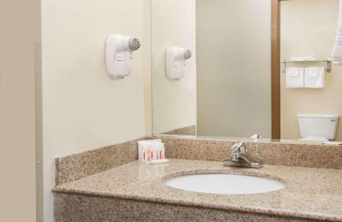 Colby Hotel | Days Inn by Wyndham Colby