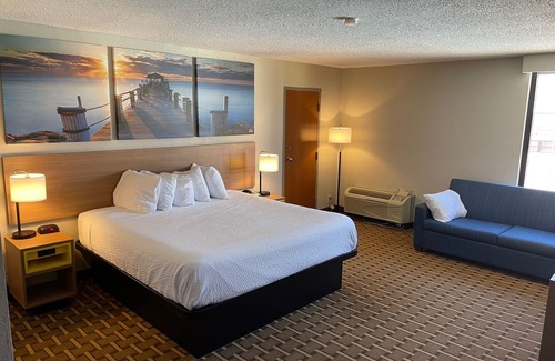 Cape Fear Hotel | Days Inn by Wyndham Fayetteville-South/I-95 Exit 49