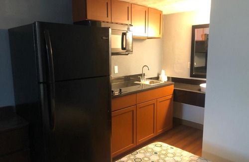 Indianapolis Hotel | Days Inn by Wyndham Indianapolis South