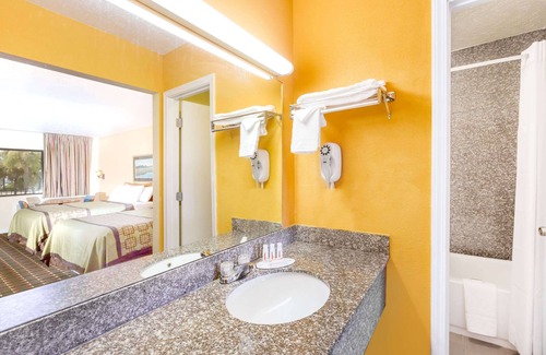 Little River Hotel | Days Inn by Wyndham Little River