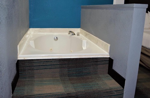 Montgomery Hotel | Days Inn by Wyndham Montgomery