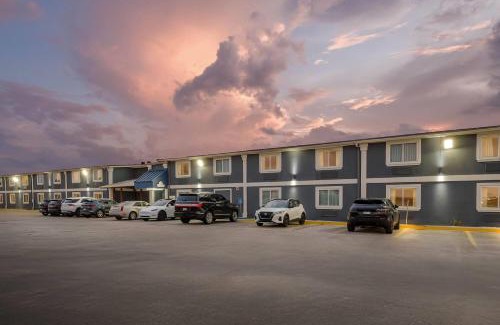 Desire Area Hotel | Days Inn by Wyndham New Orleans Pontchartrain
