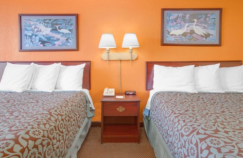 Okemah Hotel | Days Inn by Wyndham Okemah