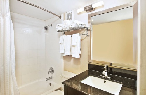 Plattsburgh Hotel | Days Inn by Wyndham Plattsburgh