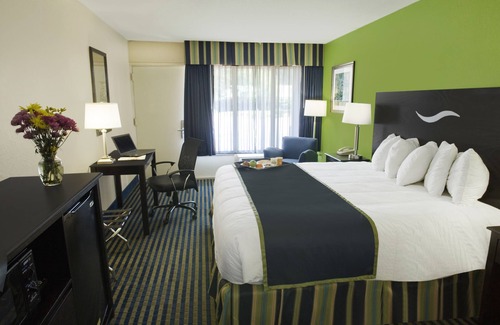 Richmond Hill Hotel | Days Inn by Wyndham Richmond Hill/Savannah