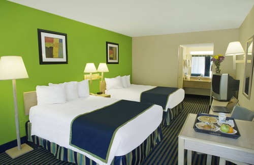 Richmond Hill Hotel | Days Inn by Wyndham Richmond Hill/Savannah