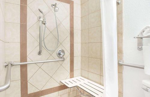 Turlock Hotel | Days Inn by Wyndham Turlock