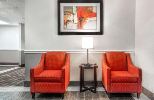 Northwest Dallas Hotel | Days Inn & Suites by Wyndham Dallas