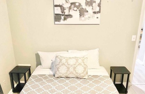 Dayton Apartment | DAYTON CITY CENTER 1BR | Private Parking | Fast WiFi