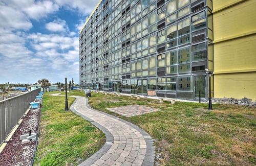 Daytona Beach Apartment | Daytona Beach Studio w/Pool + Ocean Access!
