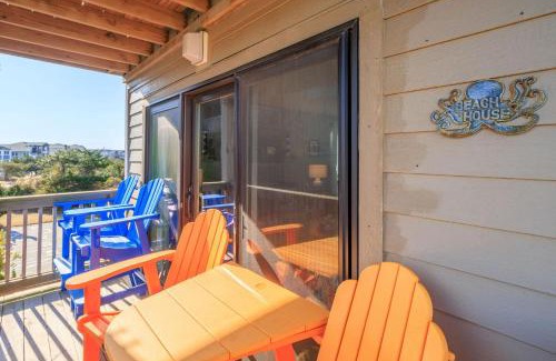 Duck House | Daze Aaah View