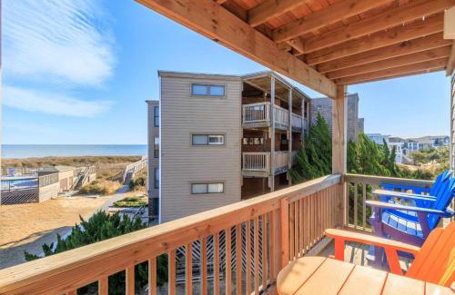 Duck House | Daze Aaah View