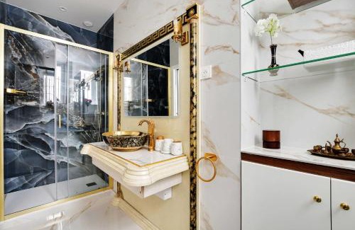 Chaillot Apartment | Dazzling flat - 3BD8P - Arc de Triomphe