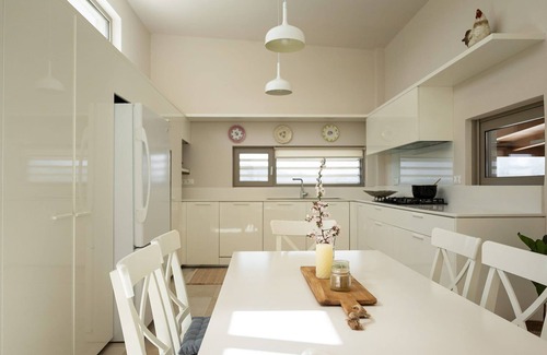 Archanes Villa | Dazzling Heraklion Villa | Villa Elrond | 5 Bedrooms | Spacious Furnished Sun.