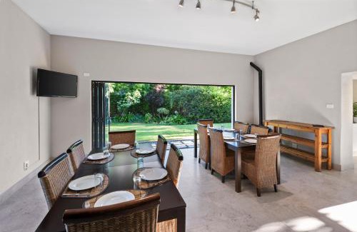 Bloemfontein House | De Akker Guest House