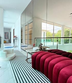 Nong Chaeng Villa | De Flourishing Hill Pool Villa , Cha Am