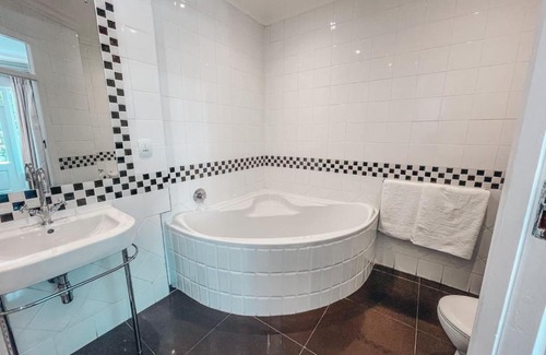 Stellenbosch Central House | De Haas Luxury Living at Villa Grande