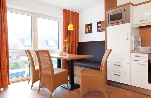 Insel Poel Apartment | Apt. KNURRHAHN - dream apartment with partial harbor views!