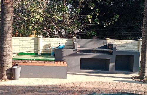 Lephalale House | De la Rose Guesthouse