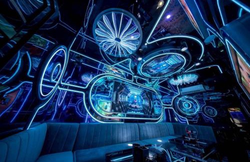 Thep Kasattri Villa | De palm poolvilla by KC