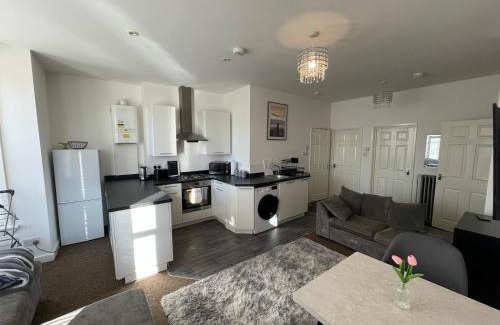 Bedford Apartment | De'Parys - Sleeps 6! Great for large group of people