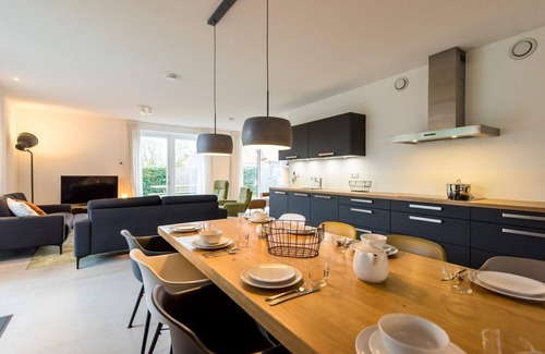 Municipality of Ameland House | De Plevieren is a building with four luxury apartments in Buren.