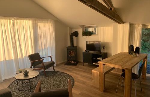 Pingjum House | De Skourre met hottub en sauna